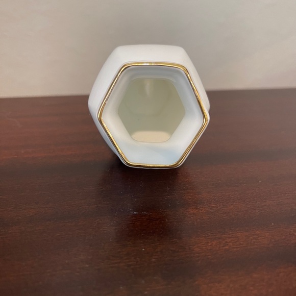 Aynsley Pembroke Pattern Vintage Floral Bud Vase - Picture 3 of 6